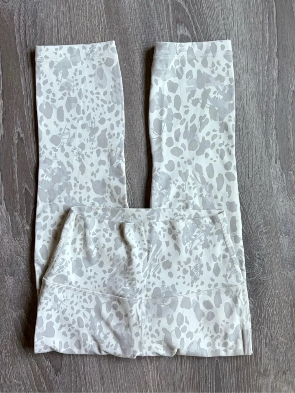 Lululemon Align High-Rise Crop 21